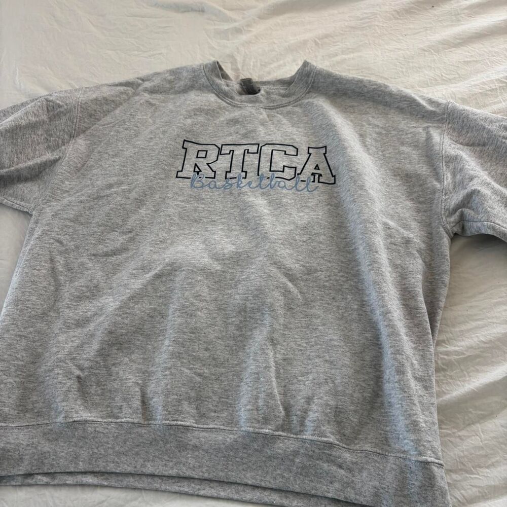 GILDAN XLarge Navy Blue Basketball Crewneck RTCA Sports Women's Grey Sweatshirt